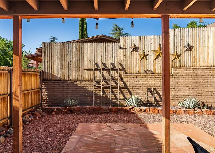 Uptown Haven With Red Rock Views And Pet Friendly Courtyard Holiday home Sedona