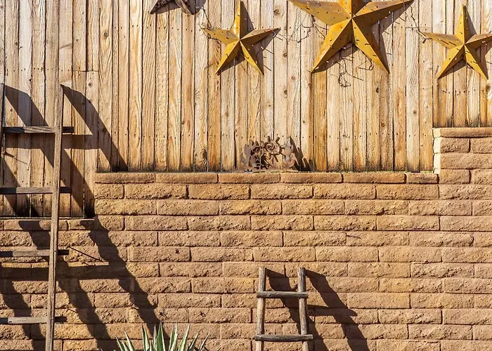 Uptown Haven With Red Rock Views And Pet Friendly Courtyard Holiday home Sedona